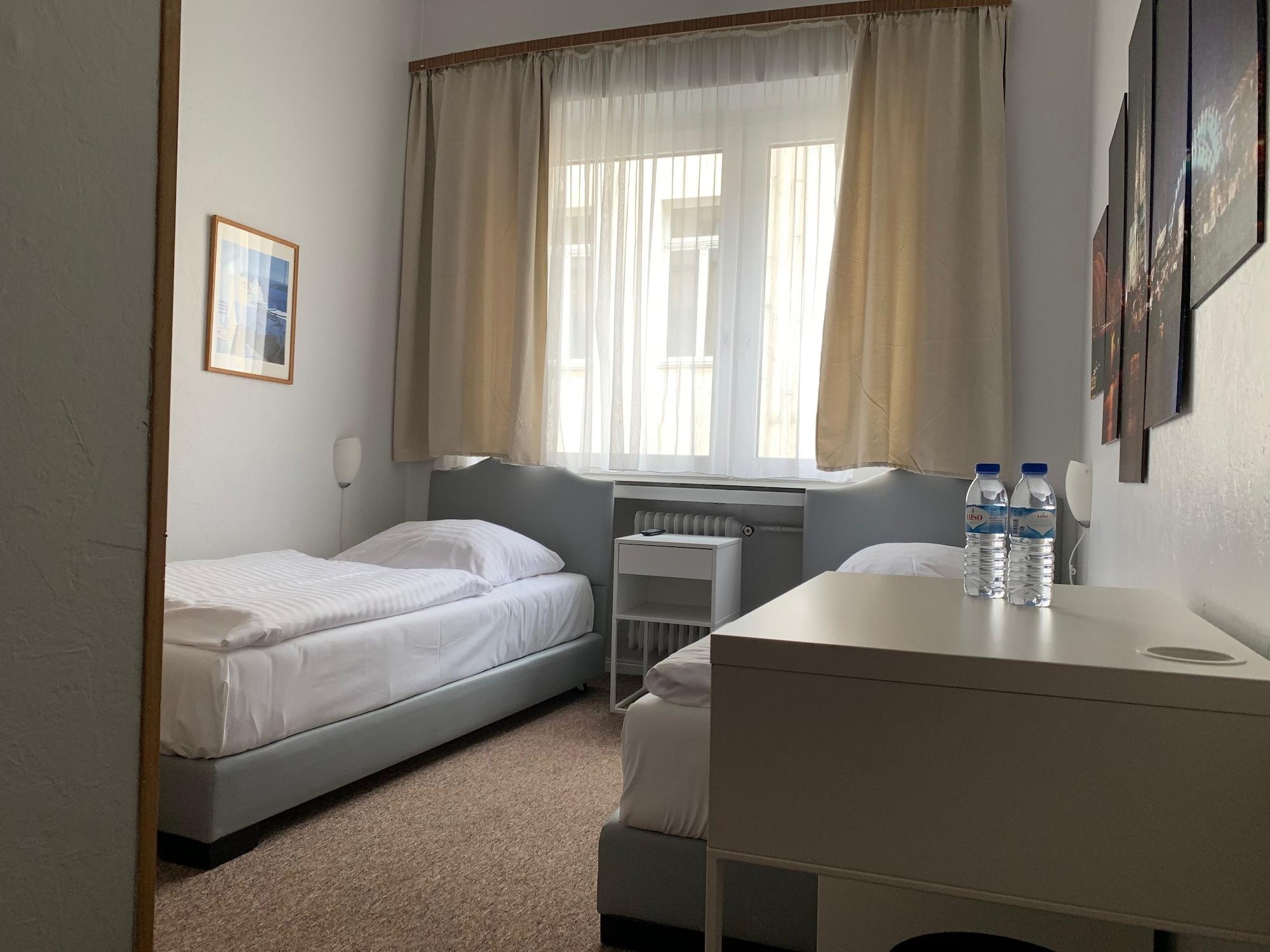Hotel Berg Köln Ngoại thất bức ảnh