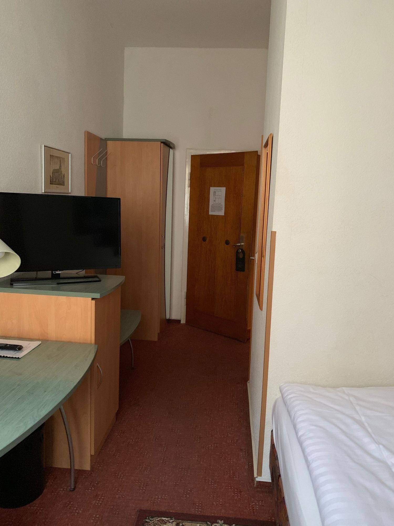 Hotel Berg Köln Ngoại thất bức ảnh