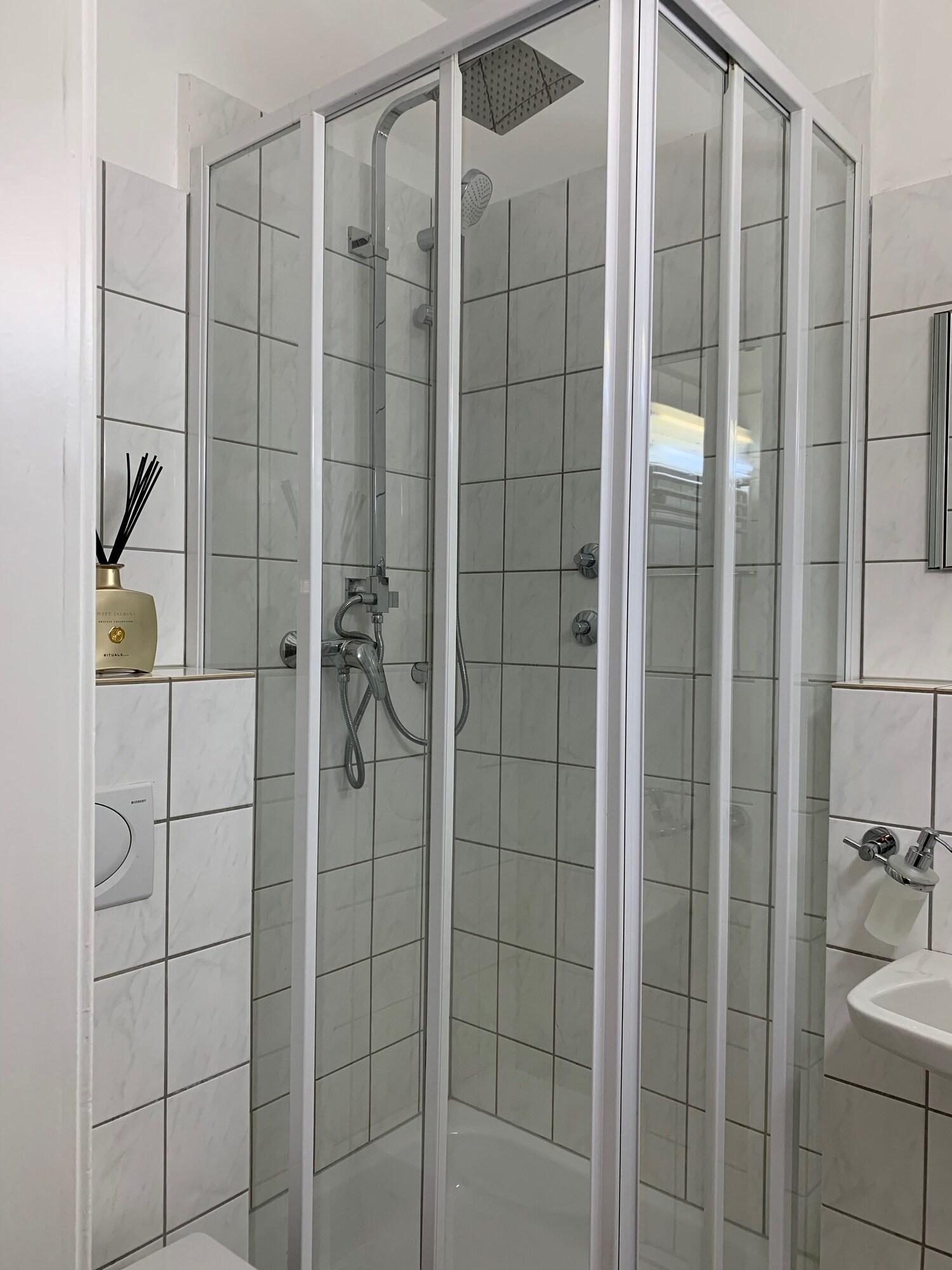 Hotel Berg Köln Ngoại thất bức ảnh