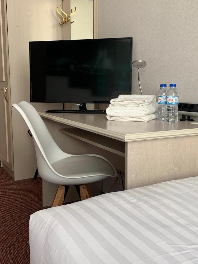 Hotel Berg Köln Ngoại thất bức ảnh