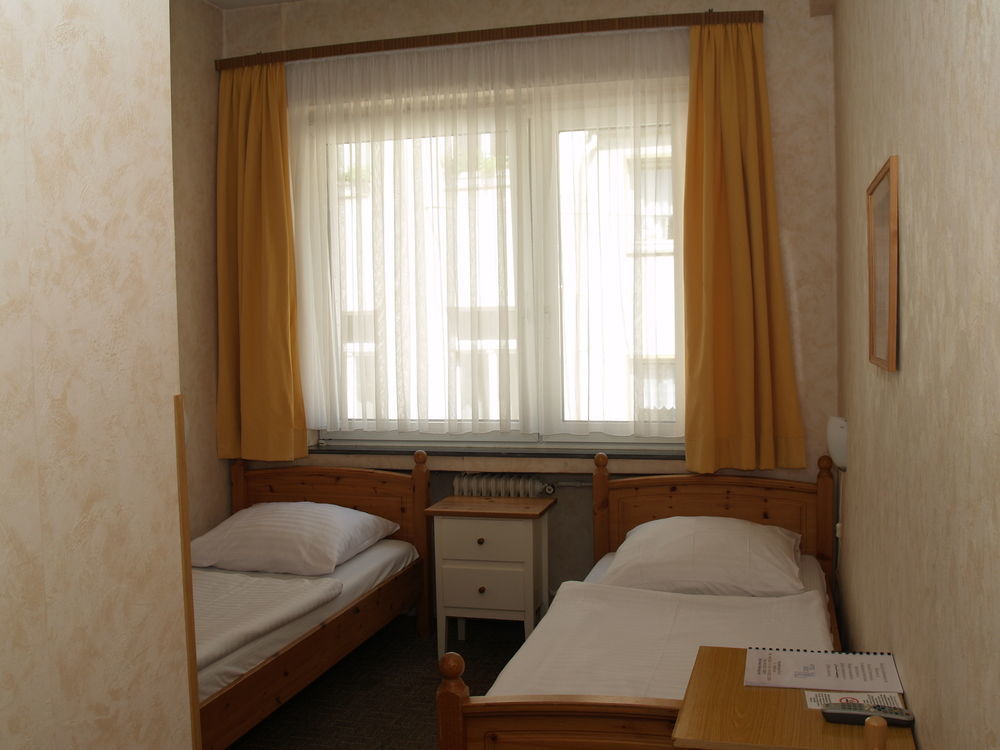 Hotel Berg Köln Ngoại thất bức ảnh