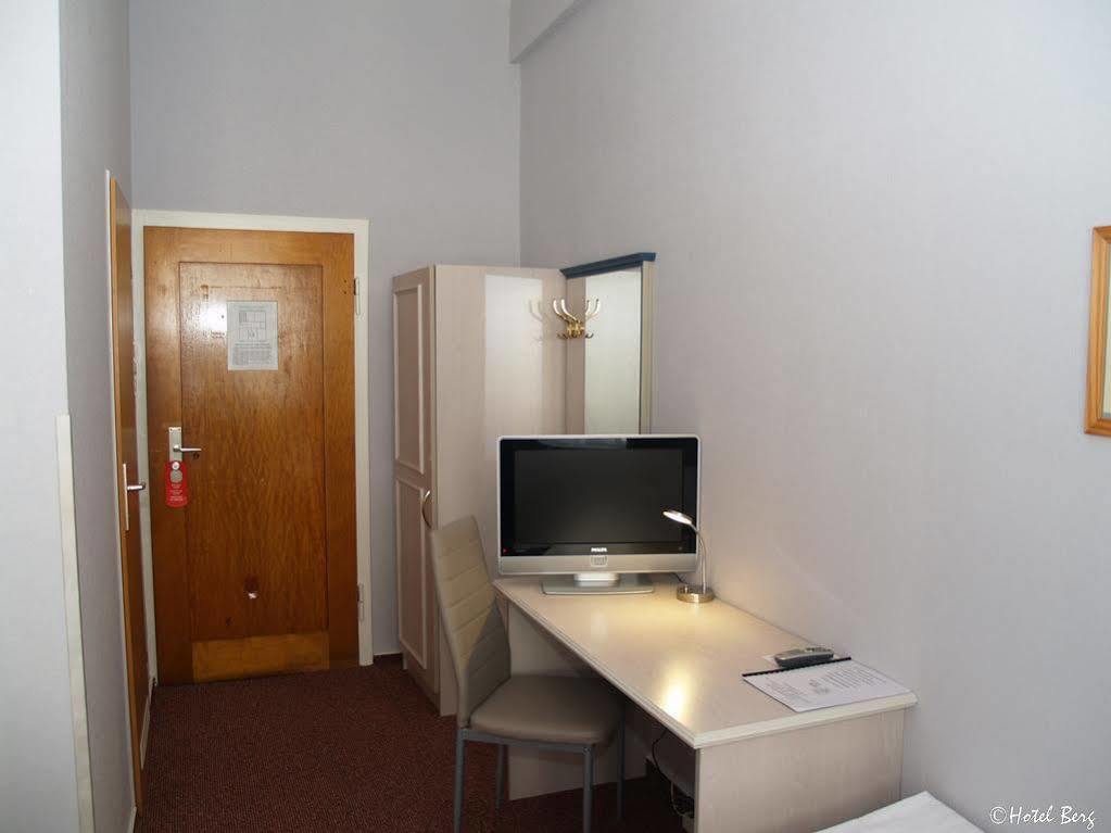 Hotel Berg Köln Ngoại thất bức ảnh
