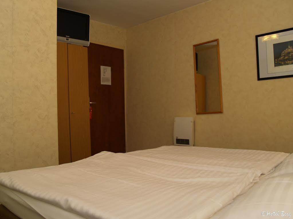 Hotel Berg Köln Ngoại thất bức ảnh