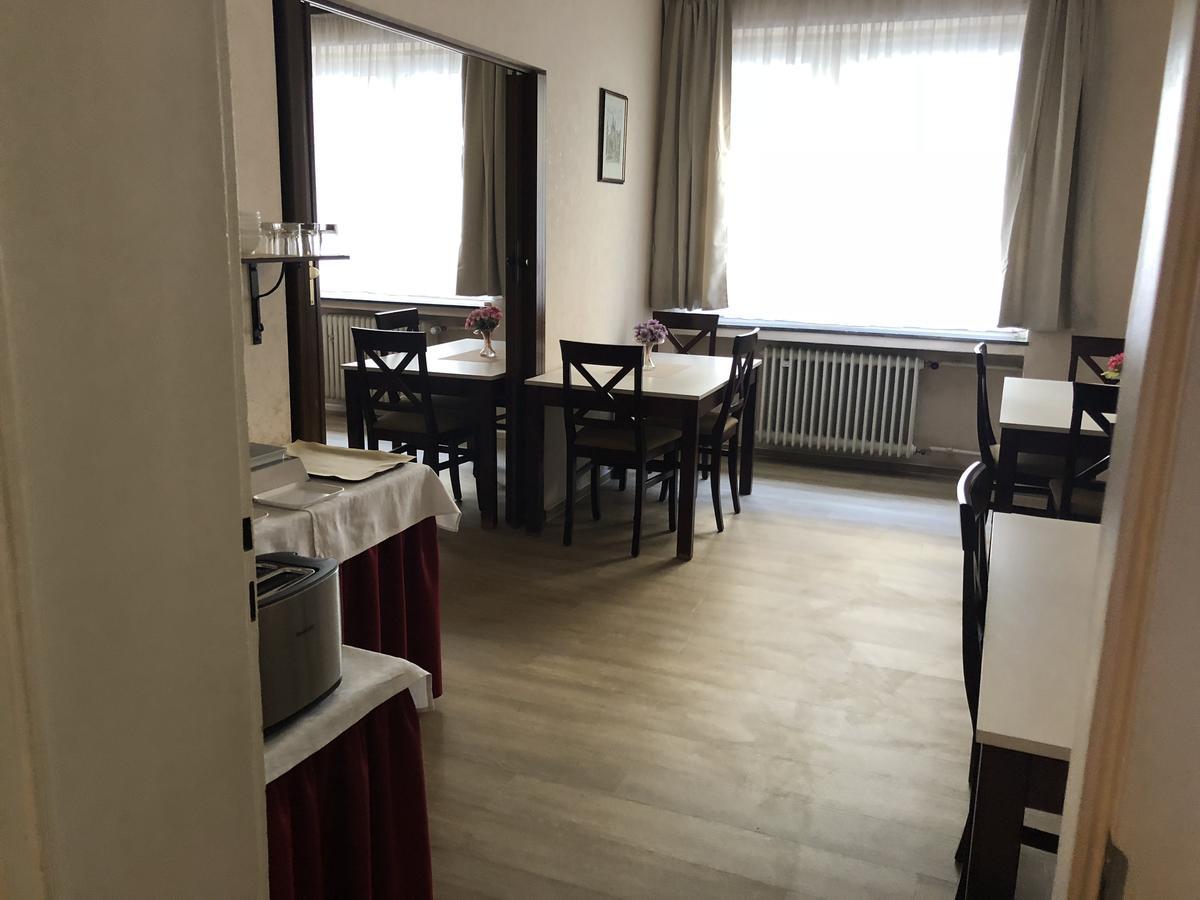 Hotel Berg Köln Ngoại thất bức ảnh