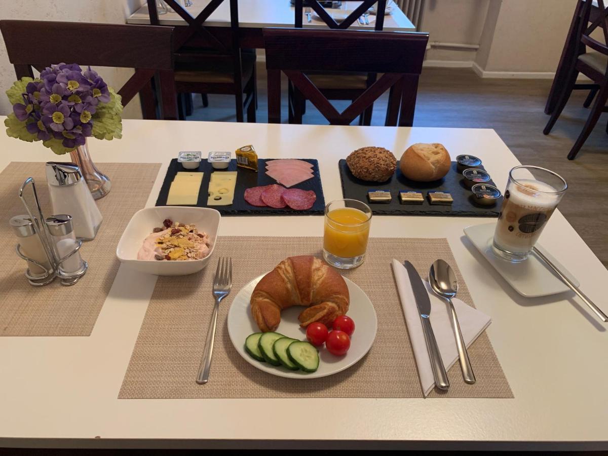 Hotel Berg Köln Ngoại thất bức ảnh